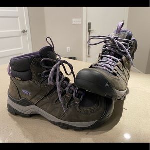KEEN Gypsum Mid II Hiking Boots Size 8.5